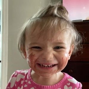 Meet your Posher, Carla